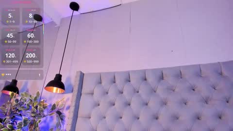 YENIFER  online show from 10, 3, 2026