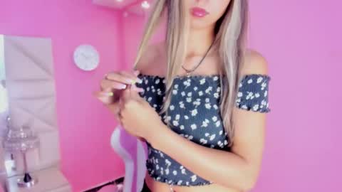 sara_connor01 online show from 17, 12, 2025