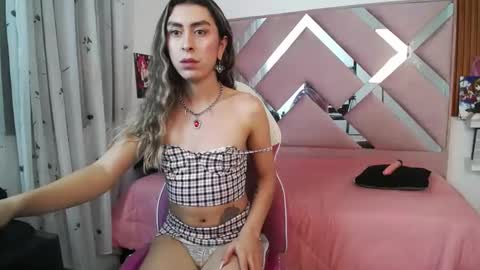 Snapshot of sara_davina chatting on 10, 1, 2025 Sara Davina online show from 10, 1, 2025