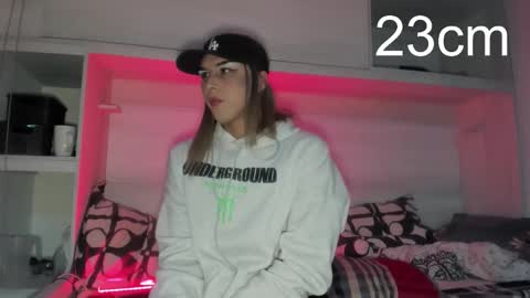 sara_hunter1 online show from 21, 10, 2025