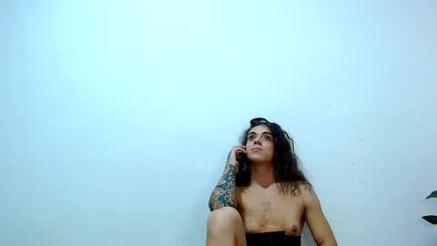 Snapshot of sara_johnson__ chatting on 17, 10, 2025 sara_johnson__ online show from 17, 10, 2025