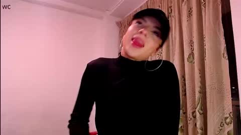 Snapshot of sara_johnson__ chatting on 22, 11, 2025 sara_johnson__ online show from 22, 11, 2025