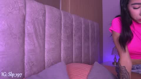 sara_lopee1 online show from 13, 4, 2026