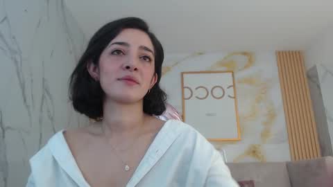 Sara  online show from 3, 10, 2025