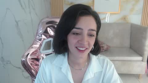 Sara  online show from 10, 10, 2025