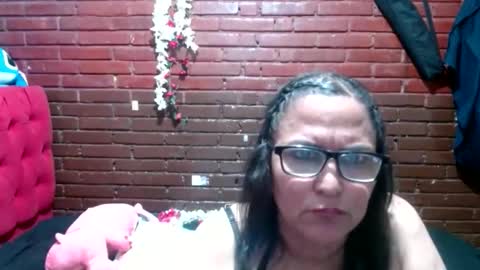 Snapshot of sara_love43 chatting on 14, 5, 2026 Sara love online show from 14, 5, 2026