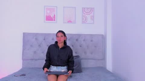 Sara  Neith online show from 5, 8, 2026