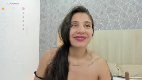 Sara Melo online show from 28, 5, 2026