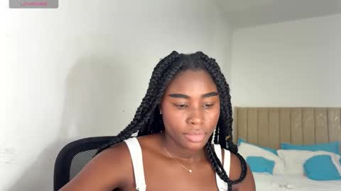 Snapshot of sara_muscle chatting on 26, 10, 2025 Sara online show from 26, 10, 2025