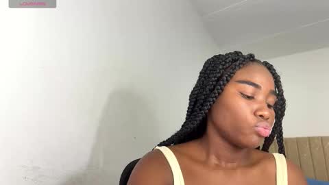 Snapshot of sara_muscle chatting on 18, 11, 2025 Sara online show from 18, 11, 2025