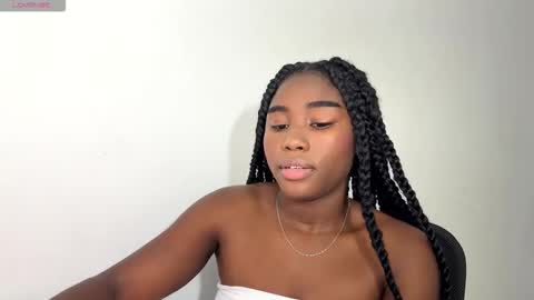 Snapshot of sara_muscle chatting on 27, 11, 2025 Sara online show from 27, 11, 2025