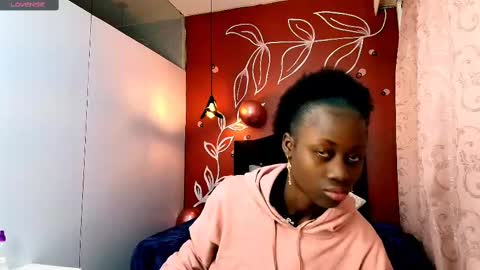 Snapshot of sara_naugty chatting on 6, 2, 2025 S A R A online show from 6, 2, 2025