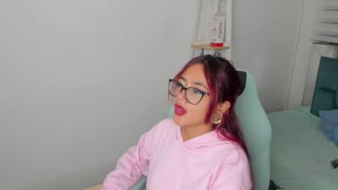 Snapshot of sara_red_x chatting on 31, 5, 2026 sara_red_x online show from 31, 5, 2026