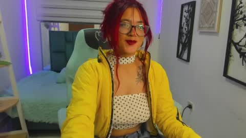 Snapshot of sara_red_x chatting on 7, 6, 2026 sara_red_x online show from 7, 6, 2026