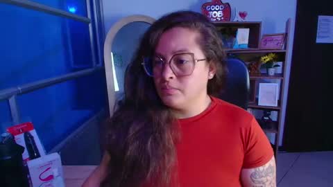 sara_thonson_ online show from 19, 11, 2025