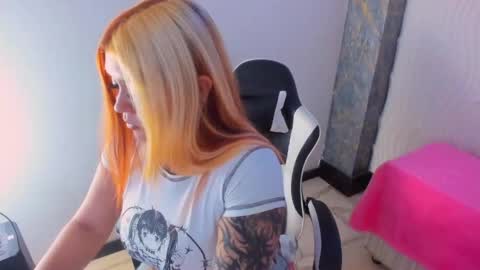 Snapshot of sara_winehouse1 chatting on 5, 6, 2026 1 online show from 5, 6, 2026