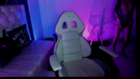 Snapshot of saraa_li chatting on 23, 9, 2025 saraa_li online show from 23, 9, 2025