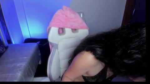 Snapshot of saraa_li chatting on 11, 10, 2025 saraa_li online show from 11, 10, 2025