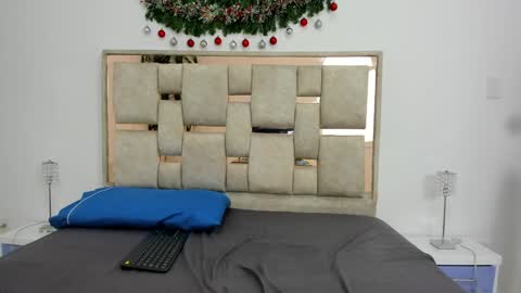 Snapshot of saraa_nix chatting on 4, 12, 2024 sara online show from 4, 12, 2024
