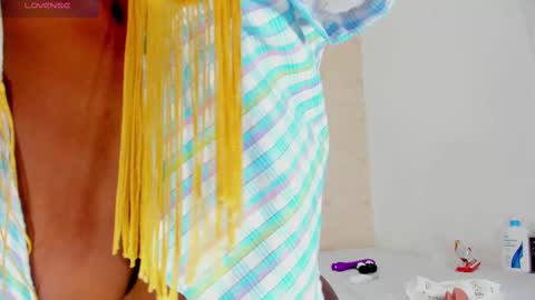 Snapshot of saraacollinss chatting on 4, 3, 2025 saraacollinss online show from 4, 3, 2025