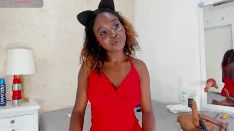 Snapshot of saraacollinss chatting on 5, 3, 2025 saraacollinss online show from 5, 3, 2025