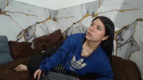 sara and thomas online show from 18, 12, 2025