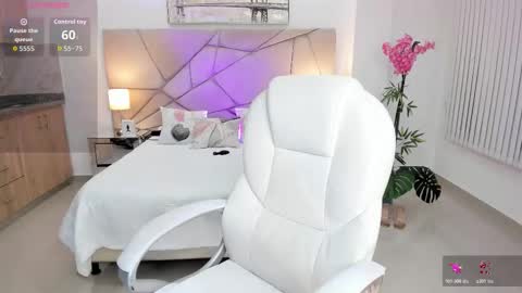 saracruz online show from 2, 3, 2026