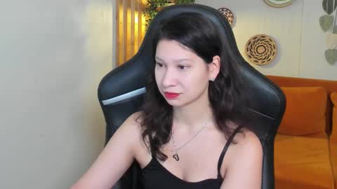 Snapshot of saradenars chatting on 10, 11, 2025 SaraDenars online show from 10, 11, 2025