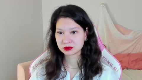 Snapshot of saradenars chatting on 18, 11, 2025 SaraDenars online show from 18, 11, 2025