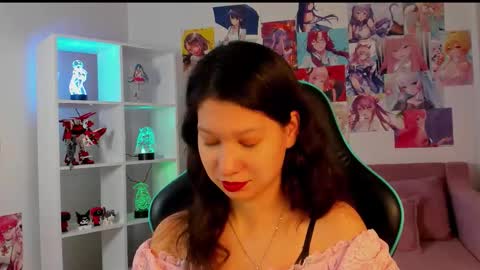 Snapshot of saradenars chatting on 28, 11, 2025 SaraDenars online show from 28, 11, 2025