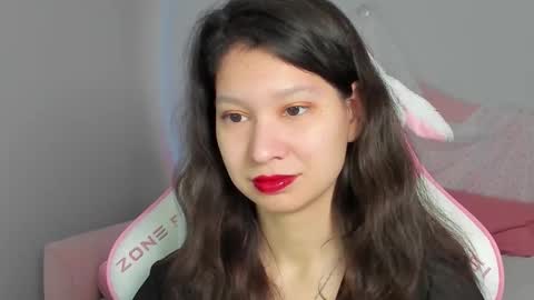 Snapshot of saradenars chatting on 30, 11, 2025 SaraDenars online show from 30, 11, 2025