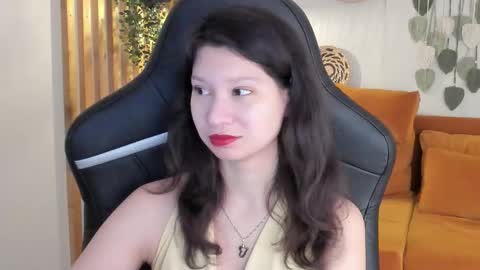 Snapshot of saradenars chatting on 3, 12, 2025 SaraDenars online show from 3, 12, 2025