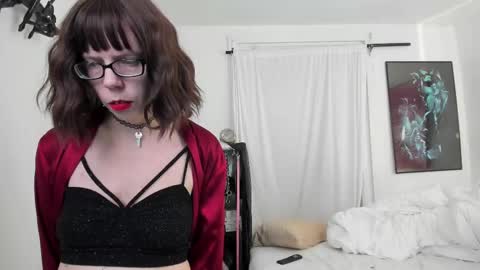 Sara Desire online show from 11, 3, 2025