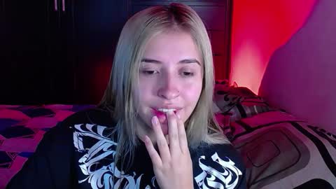 Snapshot of saradiazxxx chatting on 1, 3, 2026 saradiazxxx online show from 1, 3, 2026