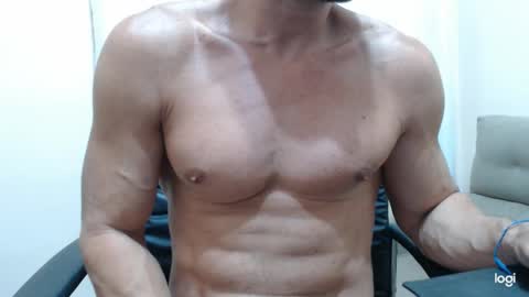 saradorj92 online show from 11, 1, 2025