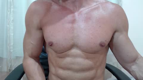 saradorj92 online show from 7, 1, 2026