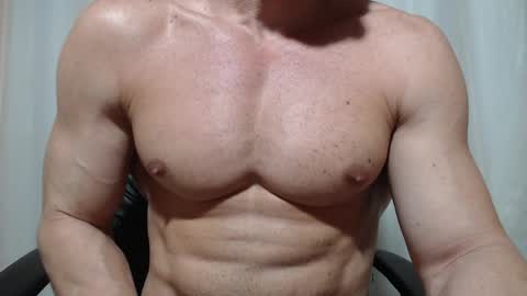 saradorj92 online show from 13, 4, 2026