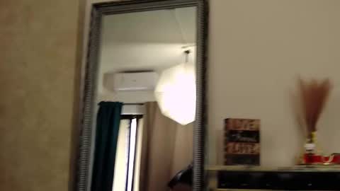 Snapshot of saraelise chatting on 12, 10, 2025 saraelise online show from 12, 10, 2025