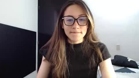 Sara online show from 6, 4, 2026