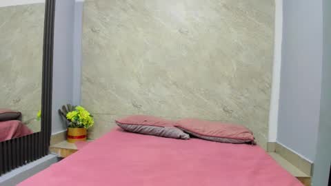 Sarah online show from 15, 12, 2025