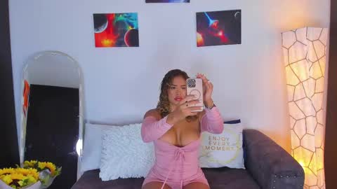 sarah  cinnamon online show from 21, 9, 2025