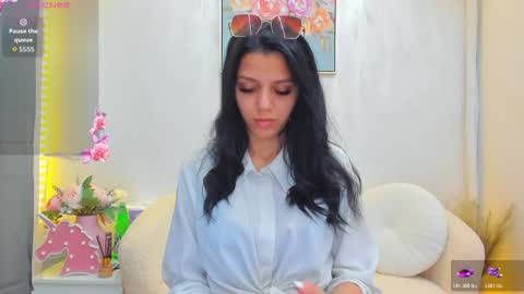 Snapshot of sarah_blake_ chatting on 17, 4, 2026 Sara online show from 17, 4, 2026