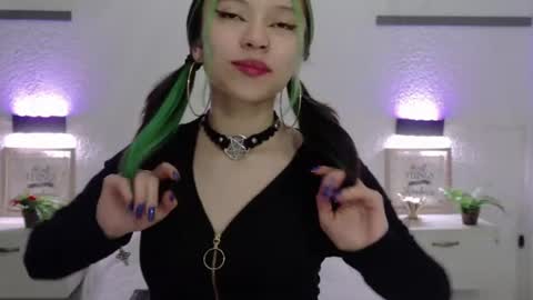 Snapshot of sarah_cute028 chatting on 15, 6, 2026 Sarah online show from 15, 6, 2026