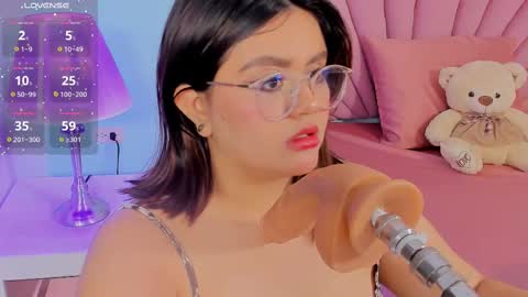 Snapshot of sarah_gold_1 chatting on 19, 2, 2025 Sarah online show from 19, 2, 2025