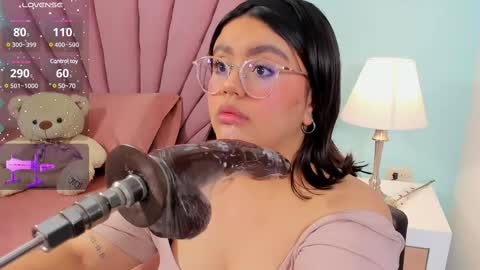 Snapshot of sarah_gold_1 chatting on 8, 3, 2025 Sarah online show from 8, 3, 2025