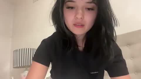 Sarah Heart Aus online show from 5, 2, 2025