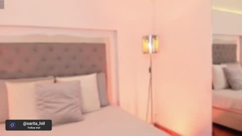 Snapshot of sarah_hiill chatting on 30, 12, 2024 online show from 30, 12, 2024