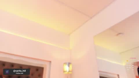 Snapshot of sarah_hiill chatting on 28, 1, 2025 online show from 28, 1, 2025