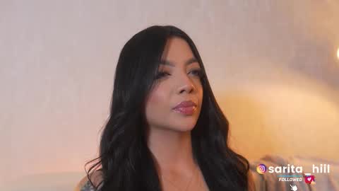 Snapshot of sarah_hiill chatting on 2, 12, 2025 online show from 2, 12, 2025