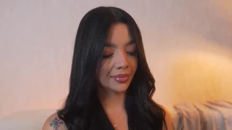 Snapshot of sarah_hiill chatting on 3, 12, 2025 online show from 3, 12, 2025